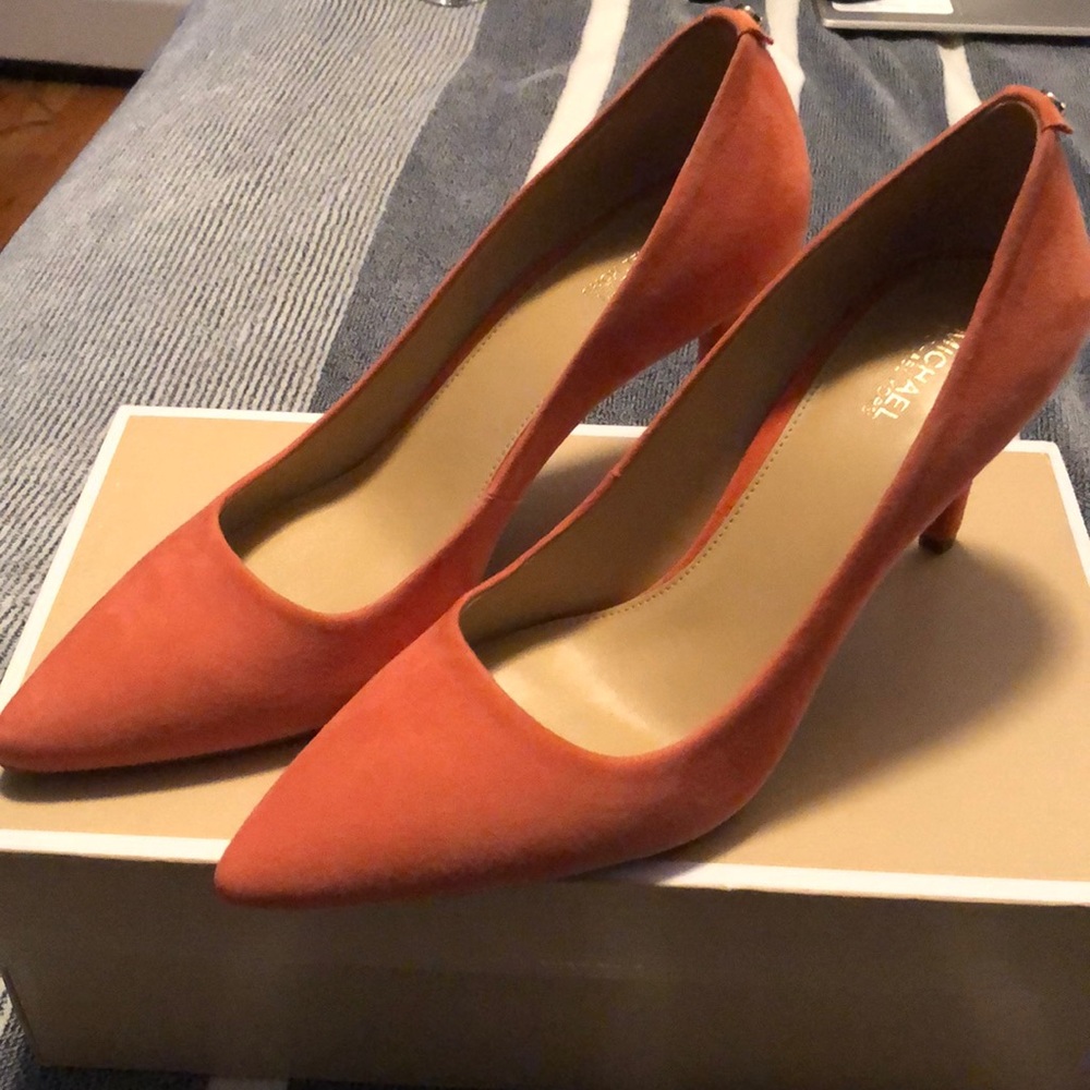 Michael Kors Suede Pumps